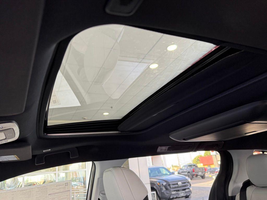 new 2026 Toyota Sienna car, priced at $53,034