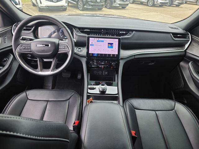used 2025 Jeep Grand Cherokee car, priced at $39,993