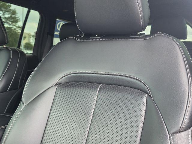 used 2025 Jeep Grand Cherokee car, priced at $39,993