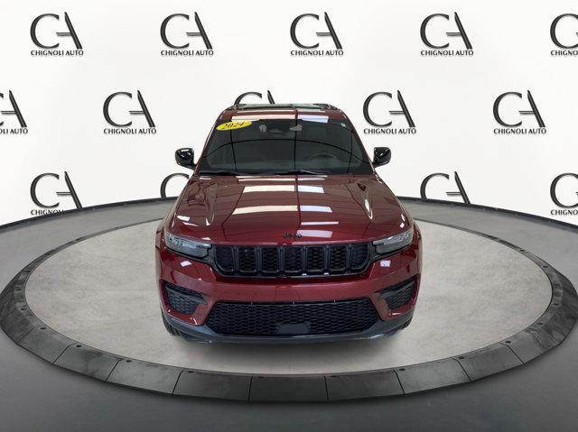 used 2024 Jeep Grand Cherokee car, priced at $36,000