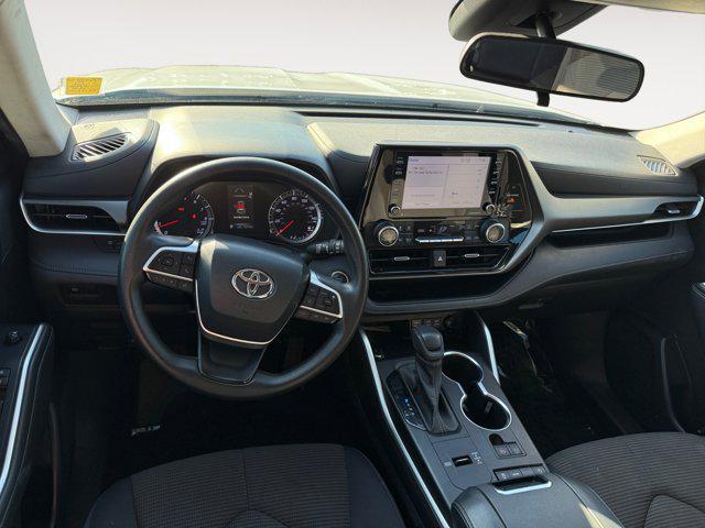 used 2022 Toyota Highlander car, priced at $25,399