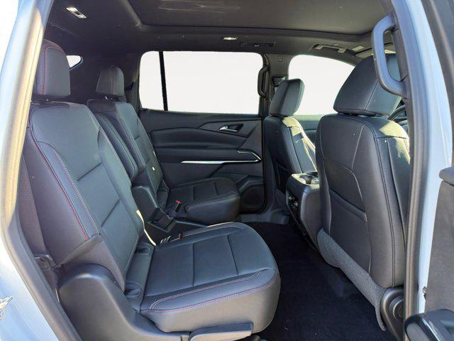 new 2026 Chevrolet Traverse car, priced at $53,015