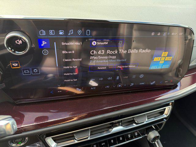 new 2026 Chevrolet Traverse car, priced at $54,015