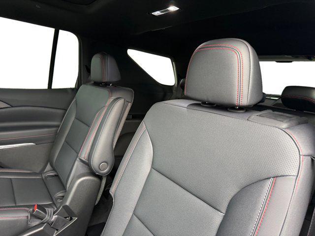 new 2026 Chevrolet Traverse car, priced at $53,520