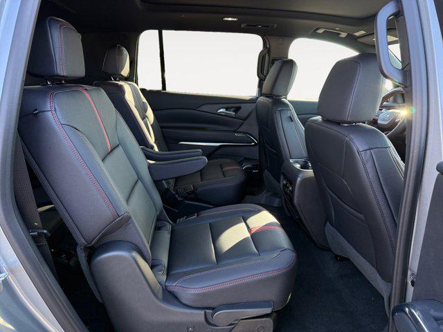 new 2026 Chevrolet Traverse car, priced at $60,895