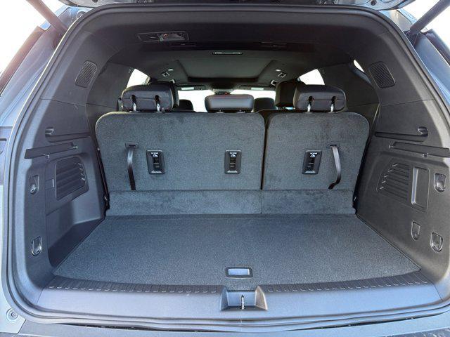 new 2026 Chevrolet Traverse car, priced at $57,455