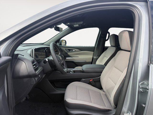 new 2026 Chevrolet Traverse car, priced at $44,315