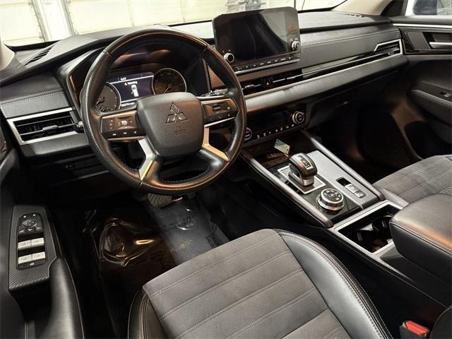 used 2024 Mitsubishi Outlander car, priced at $23,997