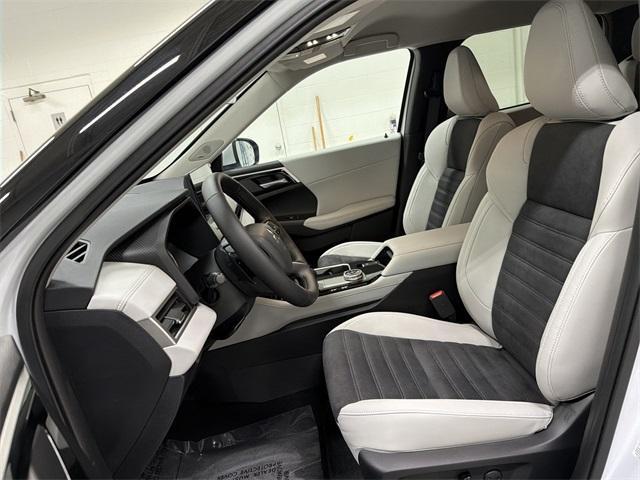 new 2026 Mitsubishi Outlander car, priced at $35,070