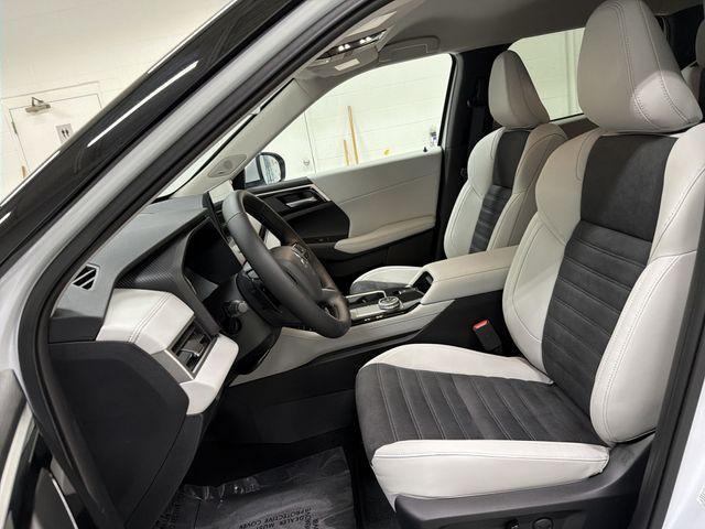 new 2026 Mitsubishi Outlander car, priced at $36,570