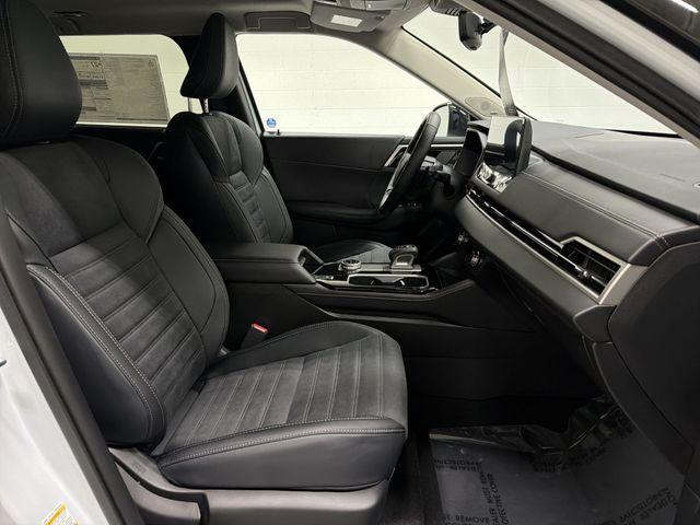 new 2026 Mitsubishi Outlander car, priced at $40,843