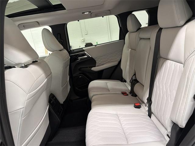 new 2026 Mitsubishi Outlander car, priced at $39,488