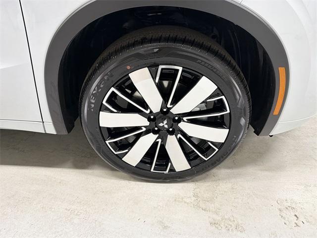 new 2026 Mitsubishi Outlander car, priced at $39,488