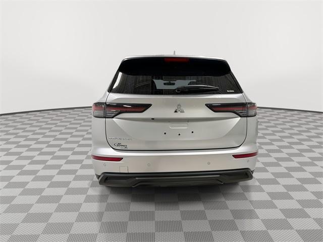 new 2026 Mitsubishi Outlander car, priced at $31,293