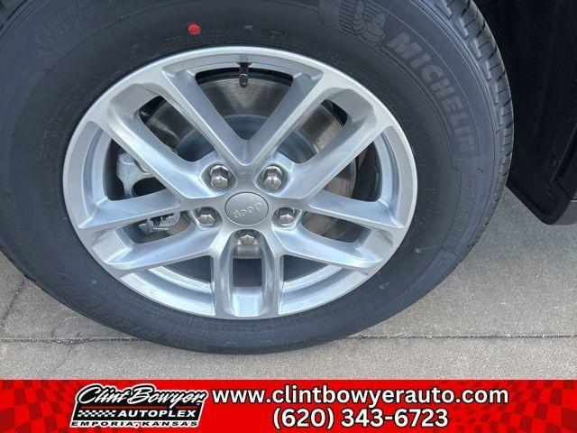 new 2025 Jeep Grand Cherokee L car, priced at $39,407