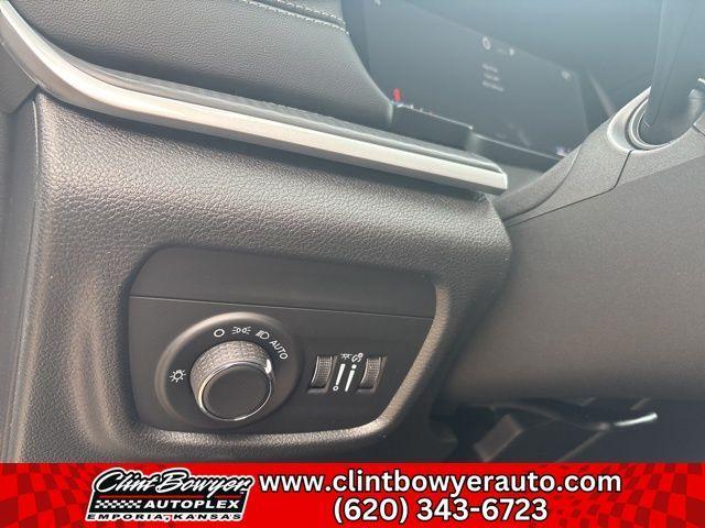 new 2025 Jeep Grand Cherokee car, priced at $37,241