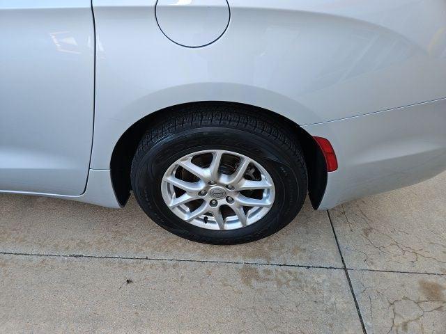 used 2024 Chrysler Pacifica car, priced at $25,563