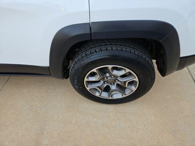 used 2021 Jeep Cherokee car, priced at $17,363