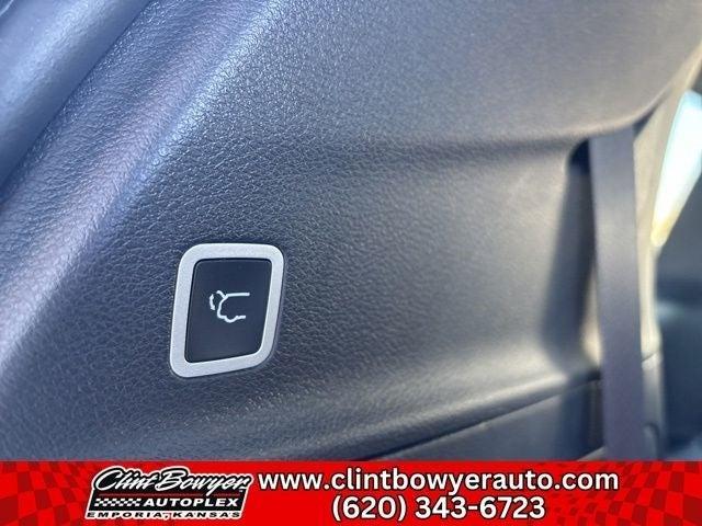 new 2025 Chrysler Pacifica car, priced at $43,415