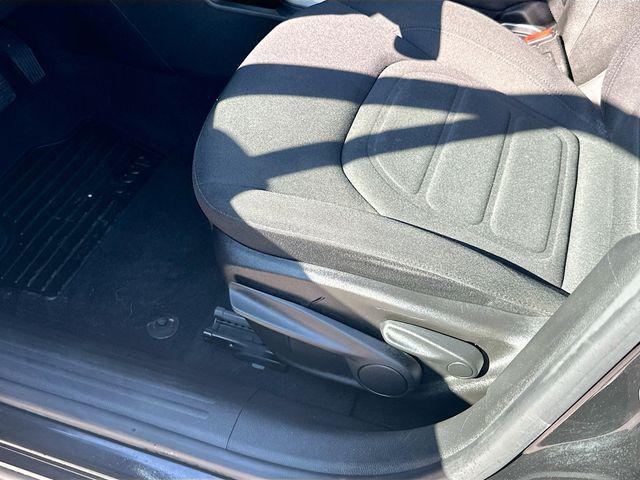 used 2022 Jeep Renegade car, priced at $15,372