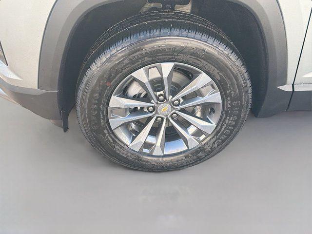 new 2026 Chevrolet Equinox car, priced at $26,614