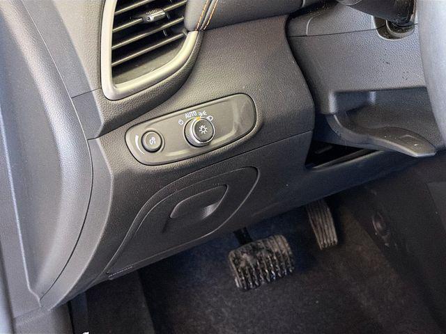 used 2022 Chevrolet Trax car, priced at $19,114