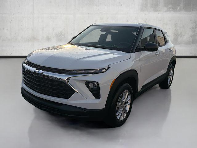 new 2026 Chevrolet TrailBlazer car, priced at $27,355
