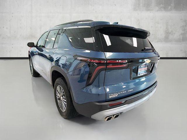 used 2025 Chevrolet Traverse car, priced at $35,379