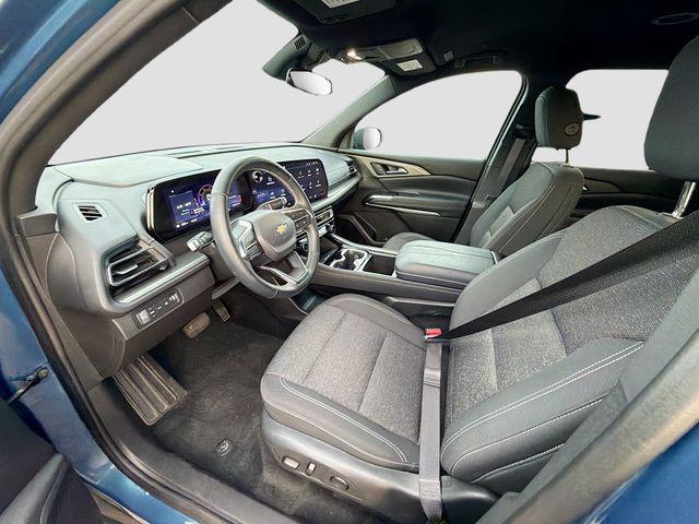 used 2025 Chevrolet Traverse car, priced at $35,379