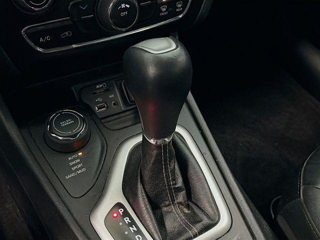 used 2018 Jeep Cherokee car, priced at $9,994