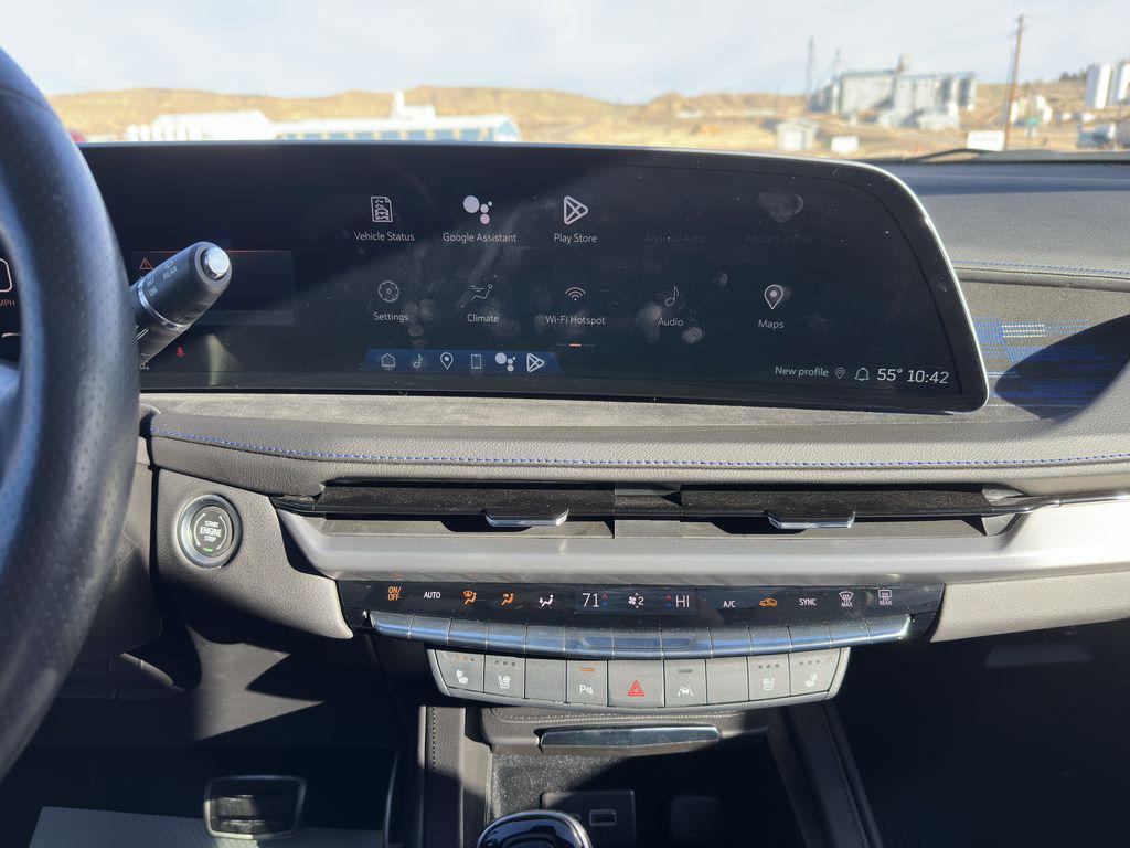 used 2024 Cadillac XT4 car, priced at $37,992