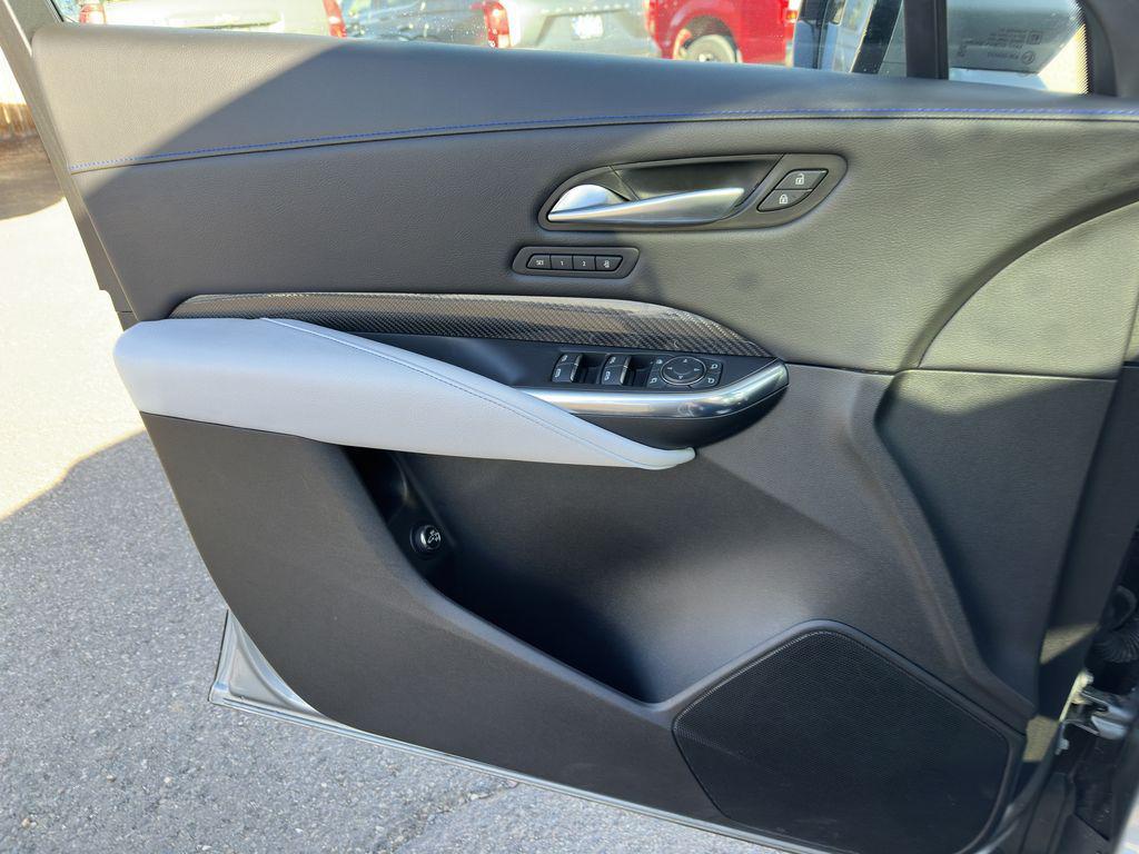 used 2024 Cadillac XT4 car, priced at $37,992