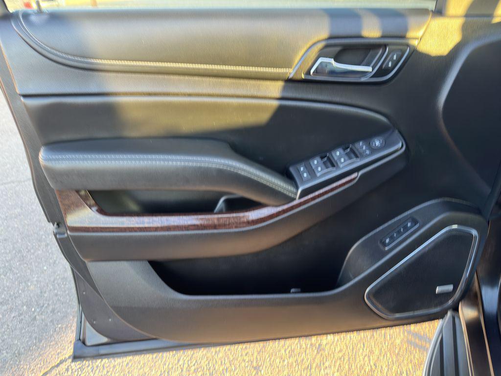 used 2016 GMC Yukon XL car, priced at $17,899