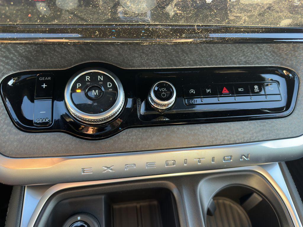 new 2026 Ford Expedition car, priced at $84,330