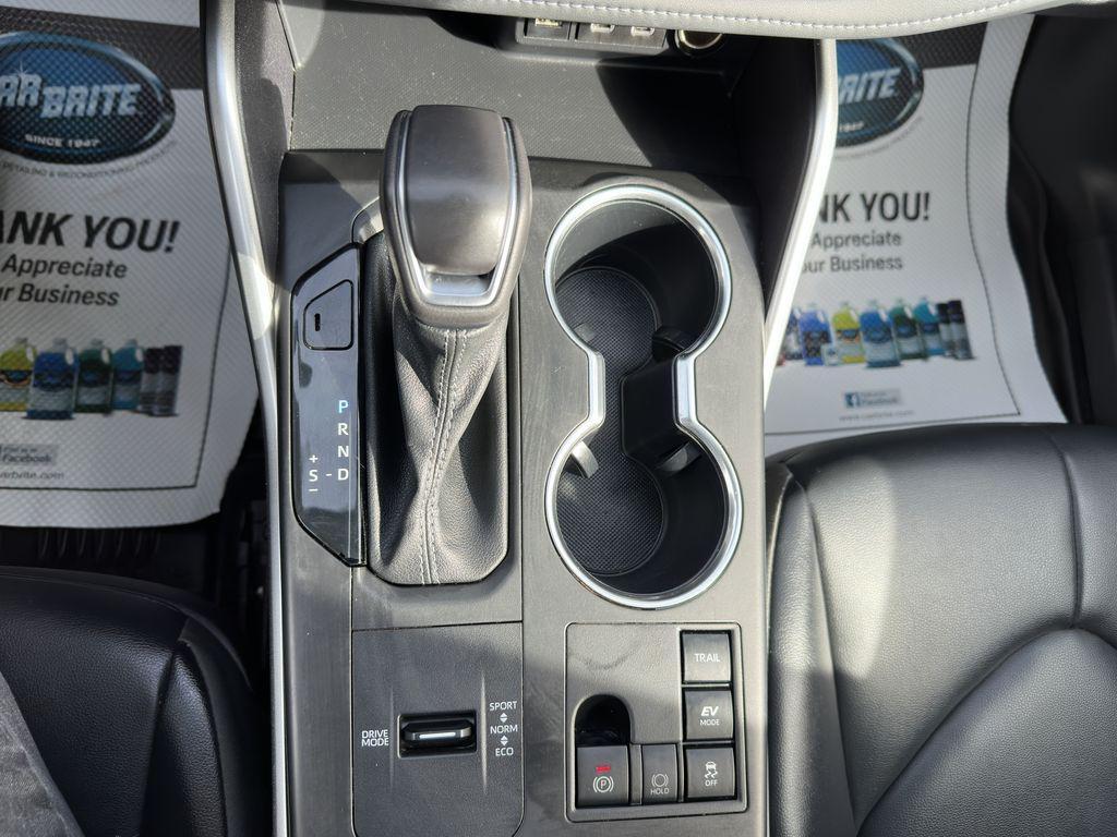 used 2023 Toyota Highlander Hybrid car, priced at $33,821