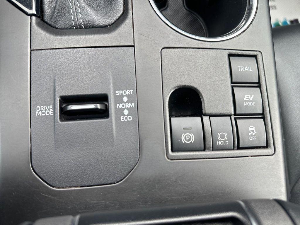 used 2023 Toyota Highlander Hybrid car, priced at $33,821