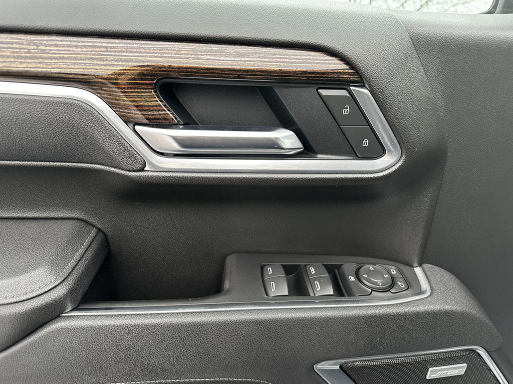 used 2025 GMC Sierra 1500 car, priced at $49,899