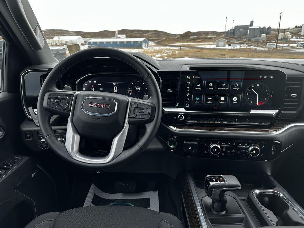 used 2025 GMC Sierra 1500 car, priced at $47,105