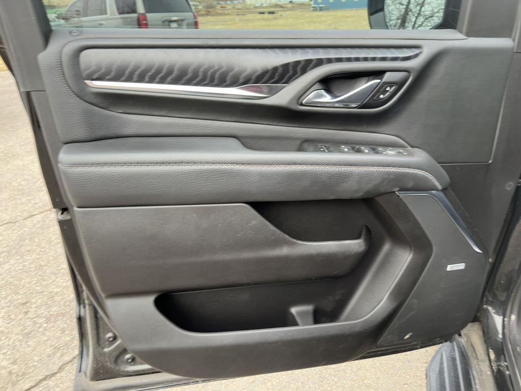 used 2021 GMC Yukon car, priced at $50,300