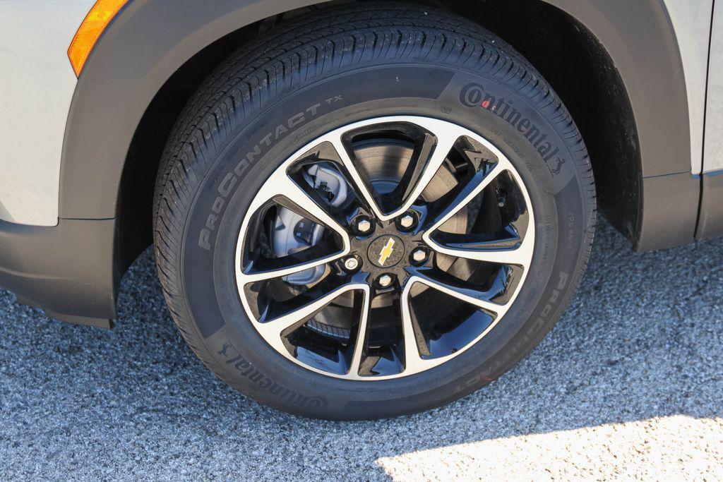 new 2026 Chevrolet TrailBlazer car, priced at $27,154