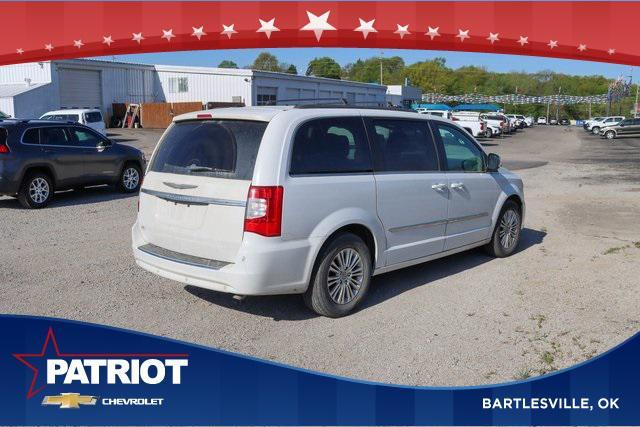 used 2015 Chrysler Town & Country car, priced at $5,998
