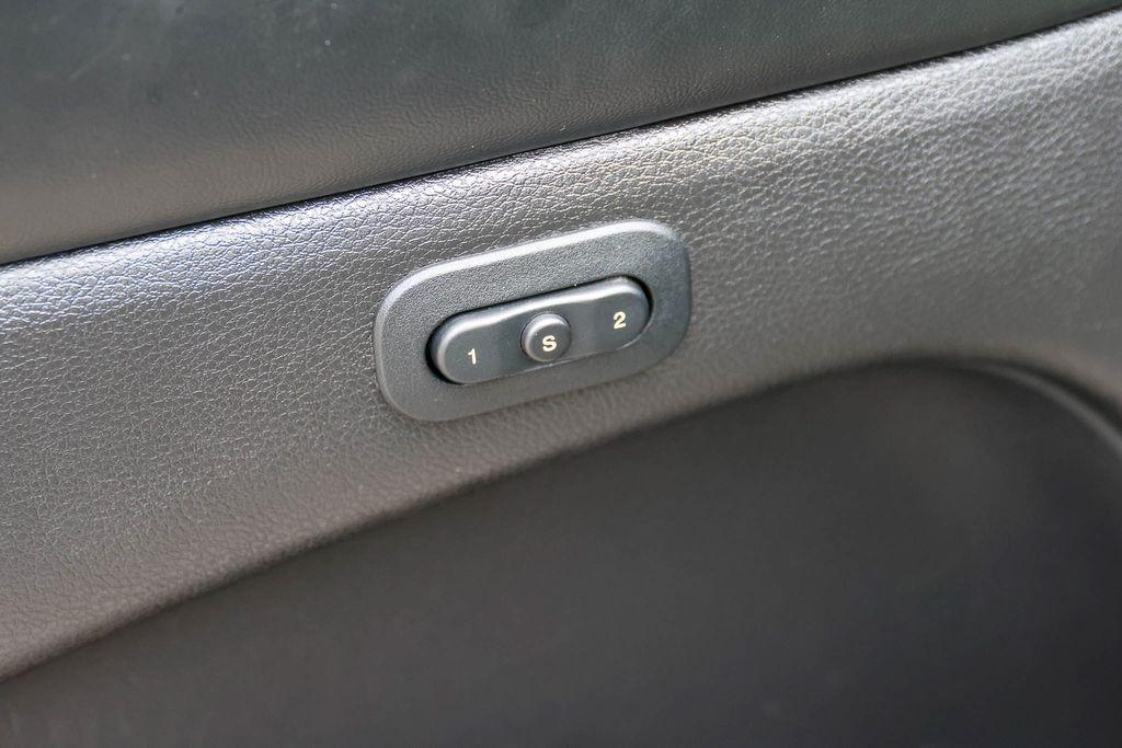 used 2021 Jeep Grand Cherokee car, priced at $23,821