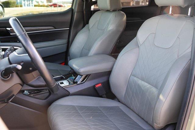 used 2024 Kia Telluride car, priced at $33,500