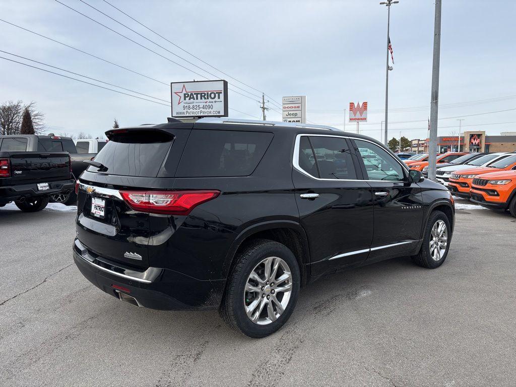 used 2021 Chevrolet Traverse car, priced at $25,619