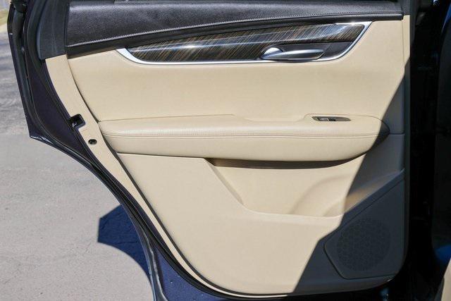 used 2018 Cadillac XT5 car, priced at $17,550