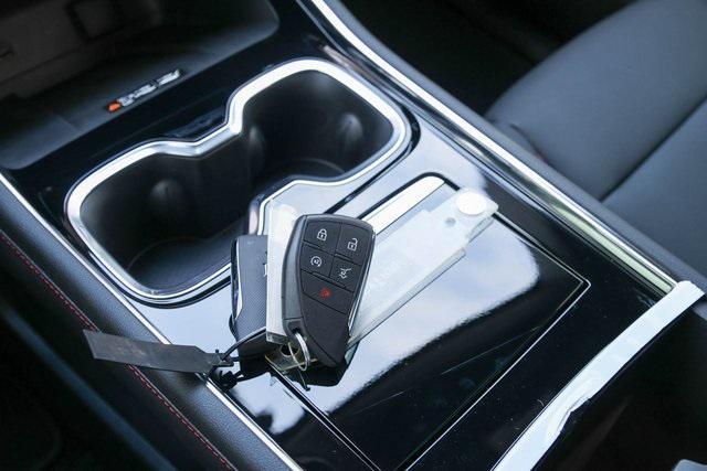 new 2026 Chevrolet Traverse car, priced at $50,335