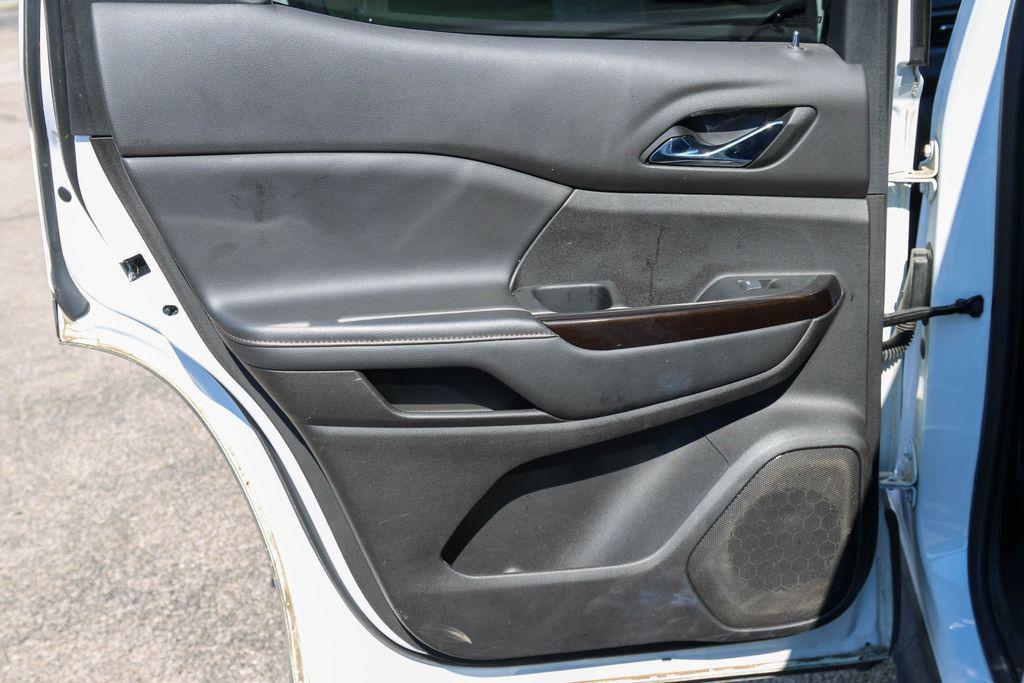 used 2023 GMC Acadia car, priced at $27,500