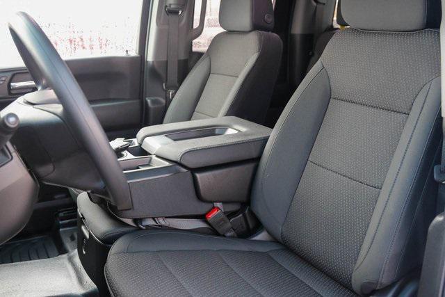 new 2026 Chevrolet Silverado 1500 car, priced at $40,515