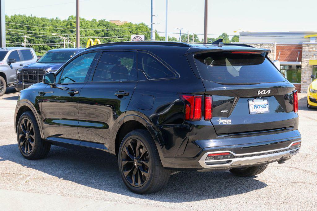 used 2022 Kia Sorento car, priced at $27,119