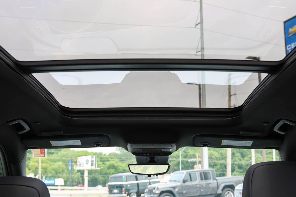 new 2026 Chevrolet Traverse car